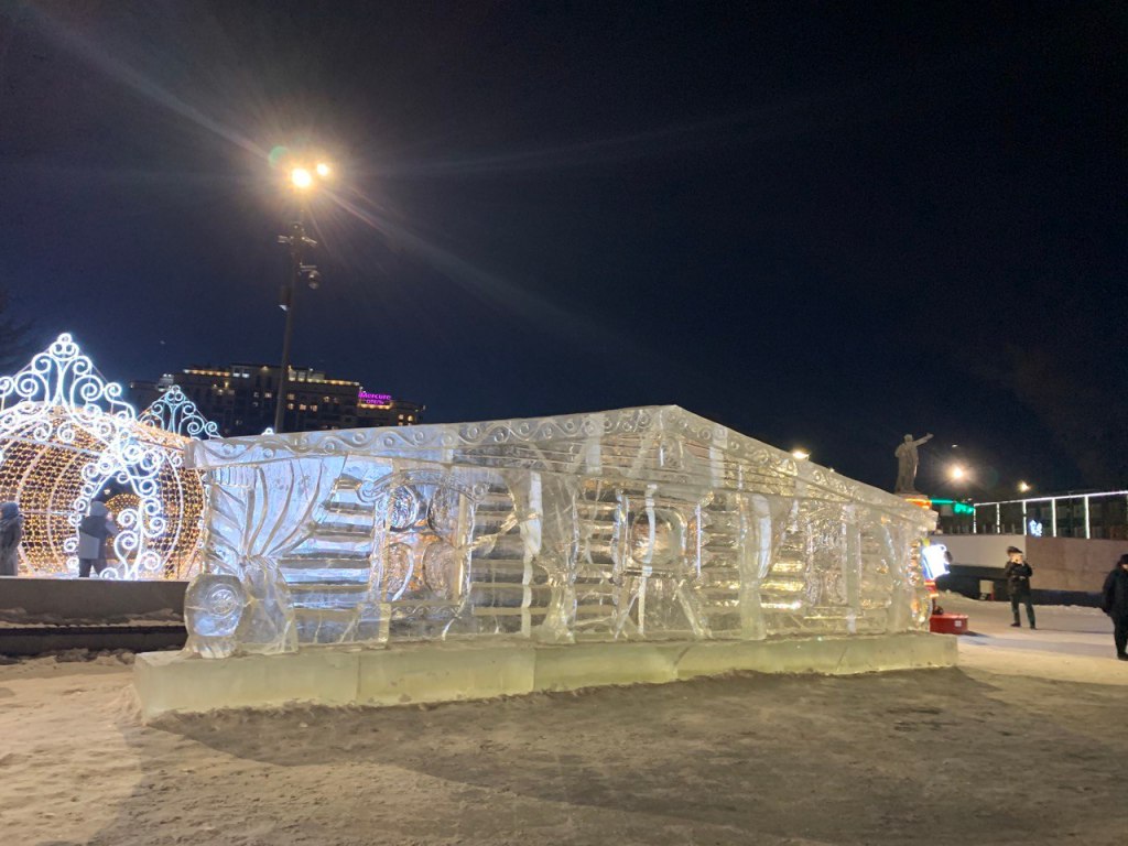 Ледяная изба на площади Ленина, Благовещенск, 2022