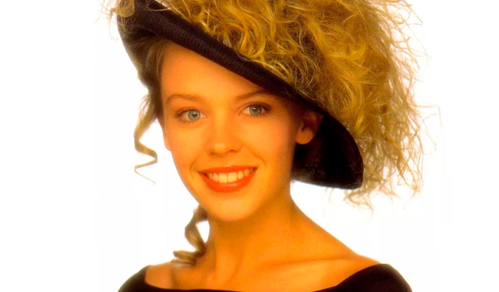 Обложка дебютного альбома Кайли Миноуг - Kylie (1988) 