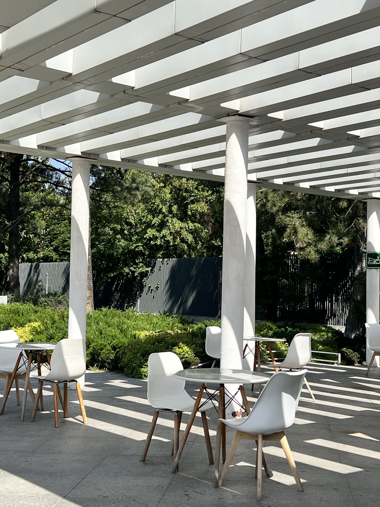 Алматы - ботанический сад. Северный вход